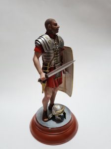 1/16 Miniart Roman Legionary